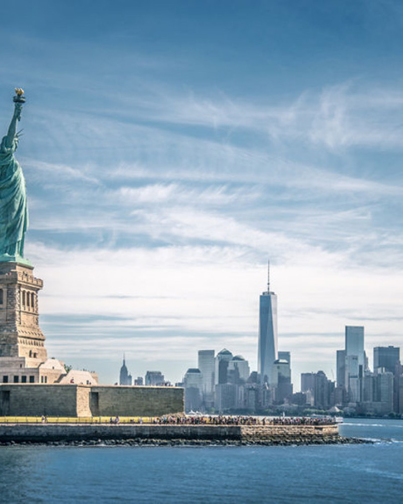 Bild von der Freiheitsstatue und New York Skyline